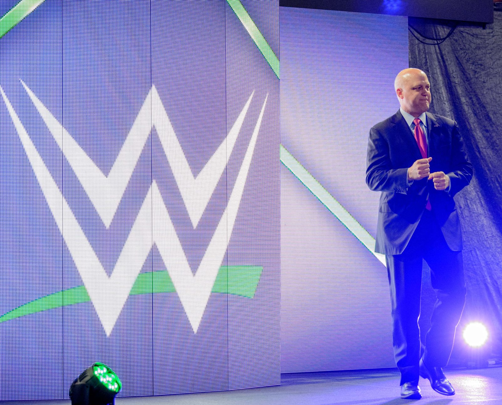 no.wrestlemaina.111717.005.JPG